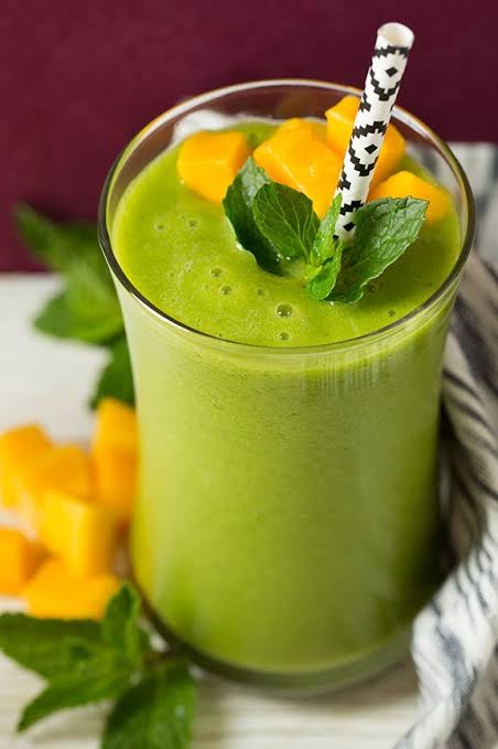 Matcha Mango Smoothie