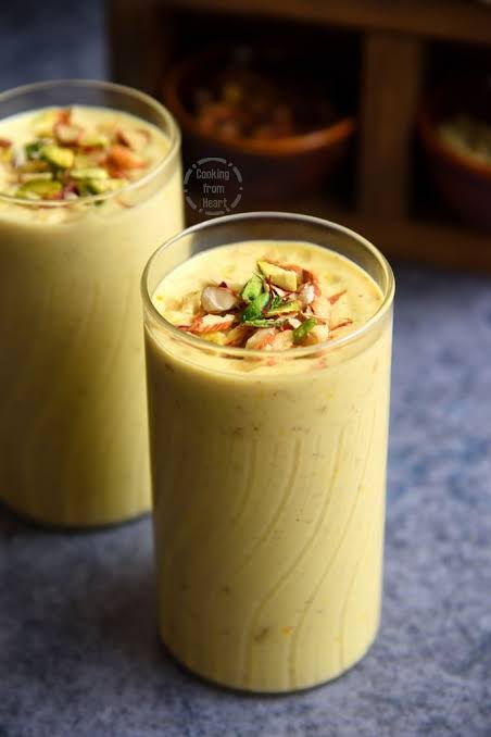 Pista Peanut Butter Lassi